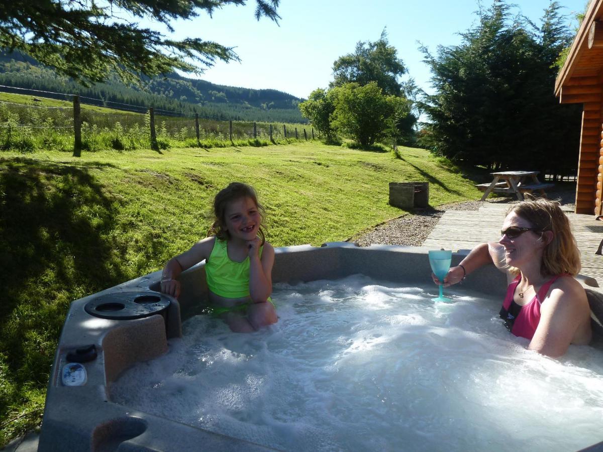 Glenbeag Mountain Lodges Glenshee Extérieur photo